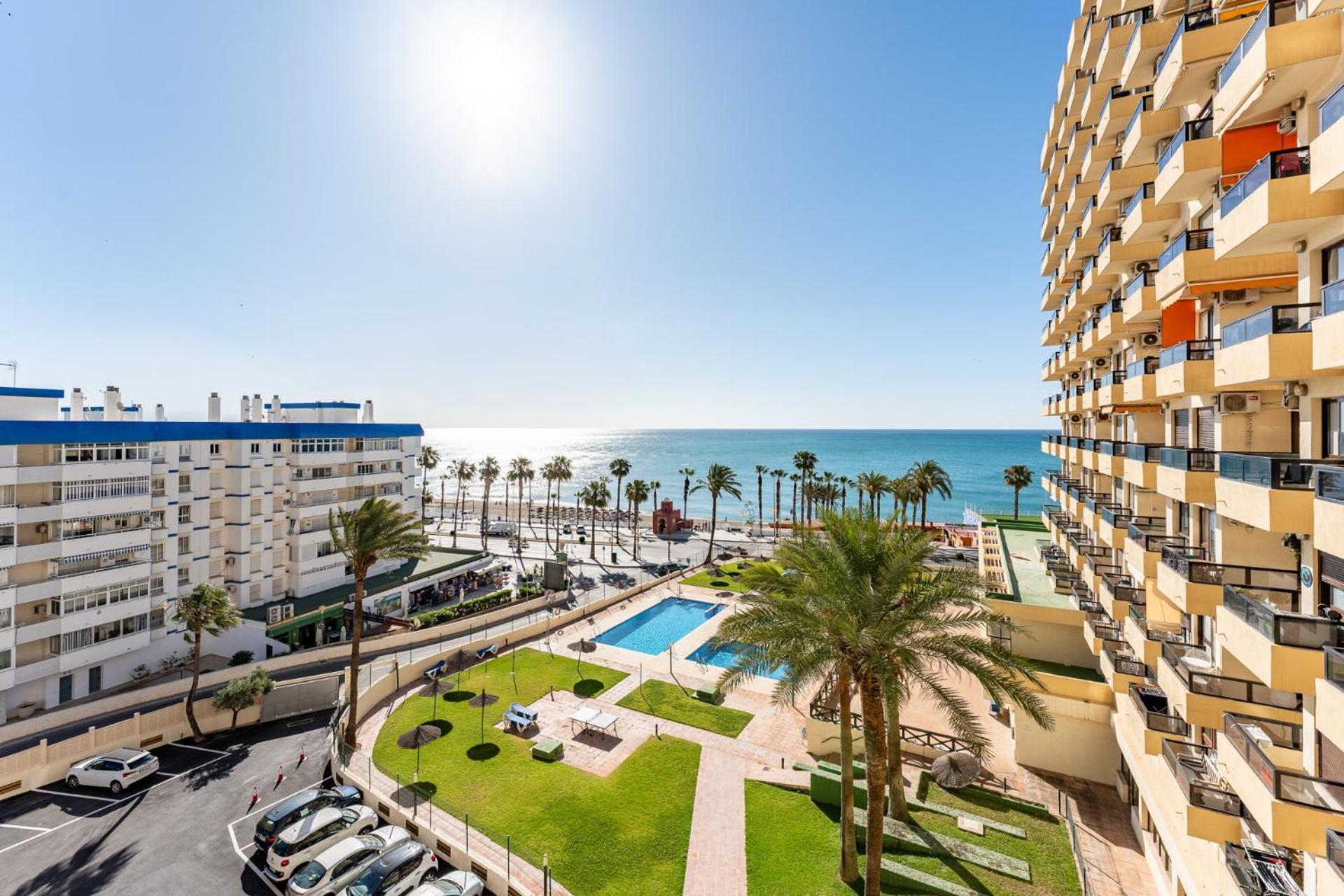 Malagasuite New Aloha Playa Benalmadena Ngoại thất bức ảnh